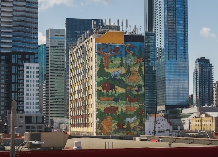 Un murale solare produce energia attraverso l’arte Futuro Prossimo